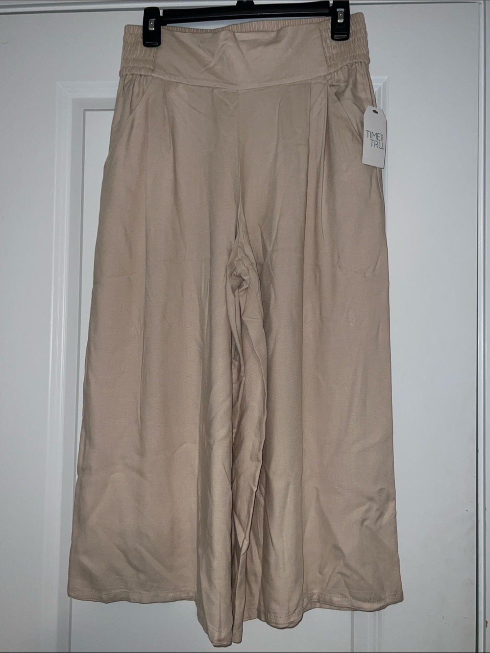 Time and Tru Cream Wide Leg Capris